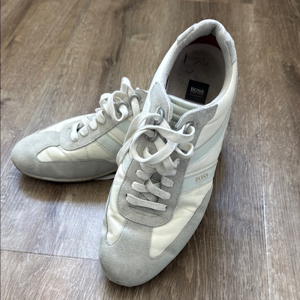 Boss White and Gray Sneakers Sleek Design - Picture 5 of 5